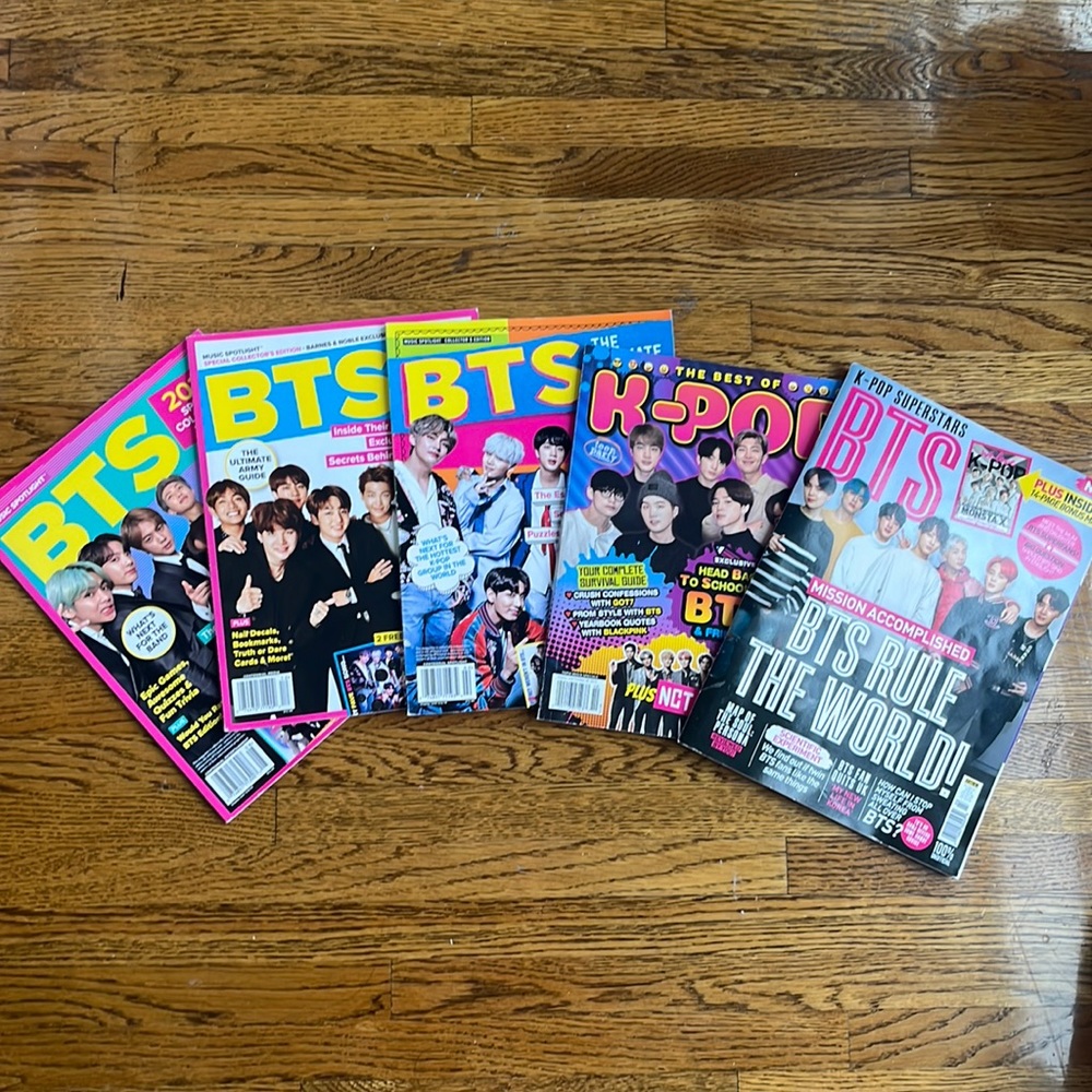 Five BT21 K-POP magazines💜💜💜